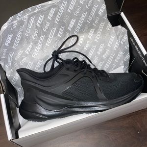 Black lululemon blissfeels